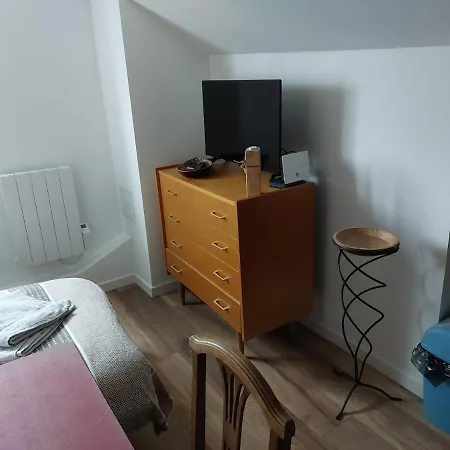 Apartment Seul Sous Les Toits De Dijon